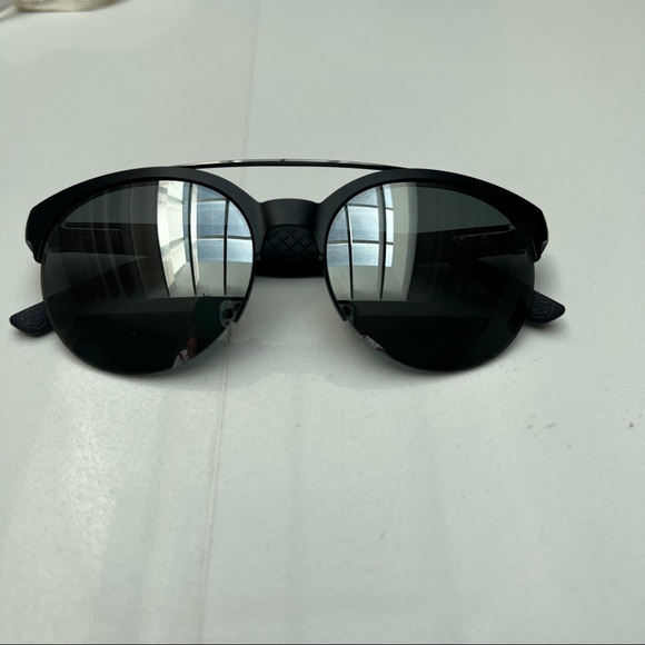 Gucci Black Sunglasses